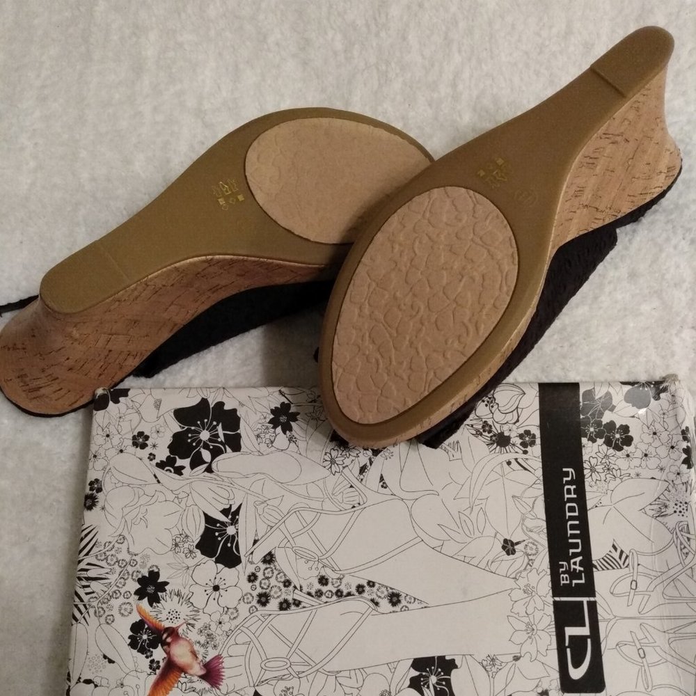 Chinese Laundry Imagined Eye Wedge with Free Gift! - Picture 5 of 9